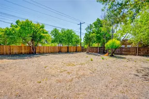 3306 Dolphin Dr, Austin, TX 78704 - Photo 34