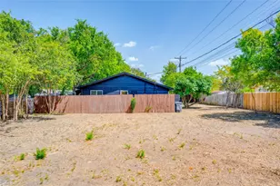 3306 Dolphin Dr, Austin, TX 78704 - Photo 32