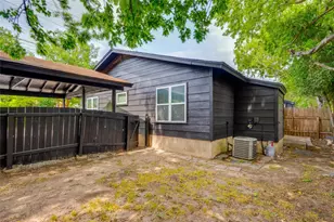 3306 Dolphin Dr, Austin, TX 78704 - Photo 30