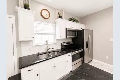 395 Willow Avenue, Luling, TX 78648 - Photo 8