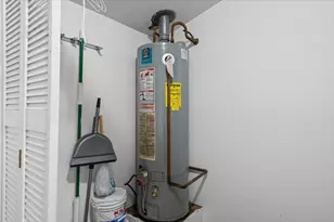 1207 NE Loop 230, Smithville, TX 78957 - Photo 30