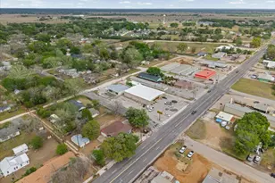 1207 NE Loop 230, Smithville, TX 78957 - Photo 32