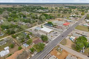 1207 NE Loop 230, Smithville, TX 78957 - Photo 6