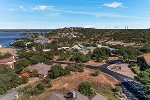 114 Highlands Blvd, Horseshoe Bay, TX 78657 - Photo 16