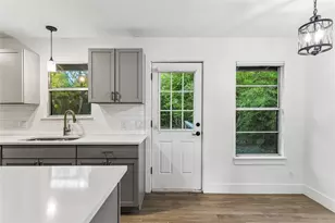 122 Havana St, Austin, TX 78704 - Photo 4