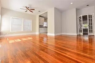 410 Kenniston Dr, Austin, TX 78752 - Photo 4