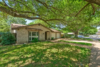 3111 Stanwood Drive, Austin, TX 78757 - Photo 4