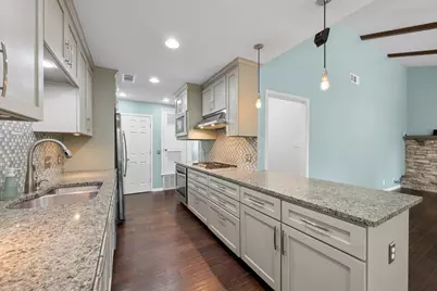 3111 Stanwood Drive, Austin, TX 78757 - Photo 10