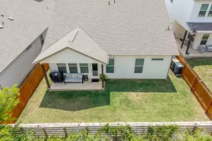 185 Brooks Ranch Dr, Kyle, TX 78640 - Photo 36