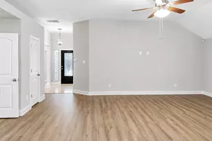 18512 Rio Chama Ln, Austin, TX 78738 - Photo 4