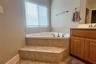 105 Pelican St, Port O'Connor, TX 77982 - Photo 18