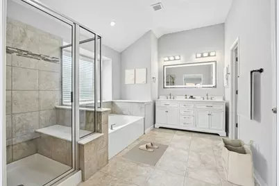 140 W Highfield Street, Hutto, TX 78634 - Photo 24