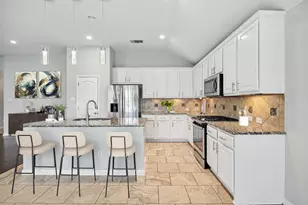 140 W Highfield St, Hutto, TX 78634 - Photo 16