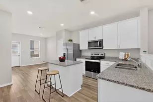 429 Stone Water Ln, Jarrell, TX 76588 - Photo 10