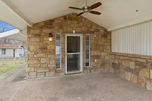 139 Stony Mont Dr, Del Valle, TX 78617 - Photo 4