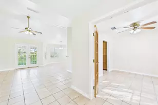1125 Iris Crescent Dr, Floresville, TX 78114 - Photo 12