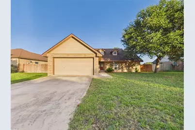 1125 Iris Crescent Drive, Floresville, TX 78114 - Photo 1