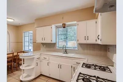 1110 Southwood Road, Austin, TX 78704 - Photo 4