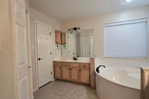 711 Beachwood Rd, Burnet, TX 78611 - Photo 8