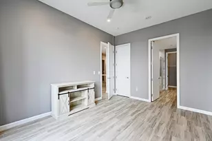 54 Rainey St, Austin, TX 78701 - Photo 12