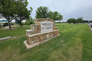 1353 Lakeside Loop, Round Rock, TX 78665 - Photo 16