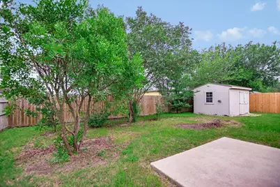 1353 Lakeside Loop, Round Rock, TX 78665 - Photo 16