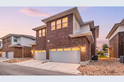 605 W South St Street #33, Leander, TX 78641 - Photo 2