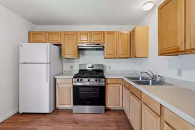 6205 Shadow Bend, Austin, TX 78745 - Photo 10