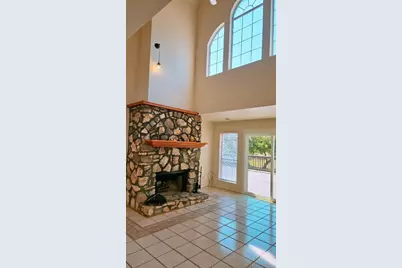 105 Meadow Drive, Georgetown, TX 78633 - Photo 4