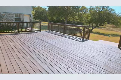 105 Meadow Drive, Georgetown, TX 78633 - Photo 18