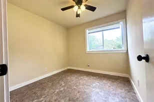 2525 Dovemeadow Dr, Austin, TX 78744 - Photo 18