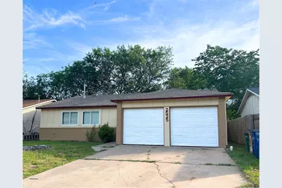 2525 Dovemeadow Drive, Austin, TX 78744 - Photo 2