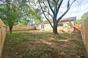 2525 Dovemeadow Dr, Austin, TX 78744 - Photo 30