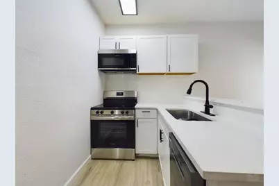 2815 Rio Grande Street #112, Austin, TX 78705 - Photo 6