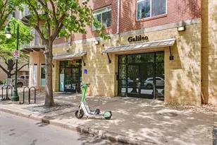 910 W 25th St, Austin, TX 78705 - Photo 2