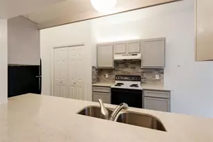 9100 Mountain Ridge Dr, Austin, TX 78759 - Photo 12