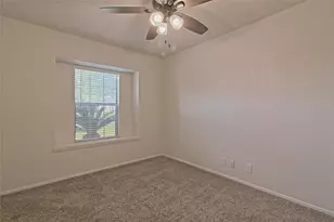 909 Garden Meadow Dr, Georgetown, TX 78628 - Photo 18