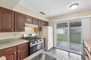 1105 Blue Ridge Dr, Austin, TX 78753 - Photo 8