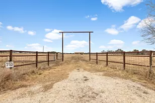 710 Co Rd 226, Florence, TX 76527 - Photo 2