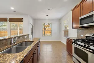 9412 Beechnut Dr, Austin, TX 78748 - Photo 2