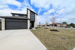 9400 Oxbow Strap Dr, Austin, TX 78724 - Photo 2