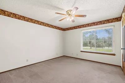 250 Hickory Drive, Elgin, TX 78621 - Photo 20