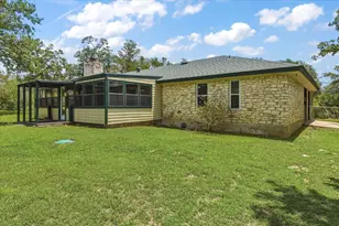 250 Hickory Dr, Elgin, TX 78621 - Photo 26