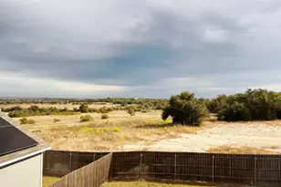 116 Night Riders Wy, Jarrell, TX 76537 - Photo 34