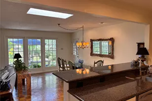 435 Forrest Hill Dr, San Antonio, TX 78209 - Photo 10