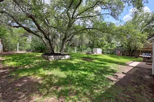 3607 Latimer Dr, Austin, TX 78732 - Photo 30