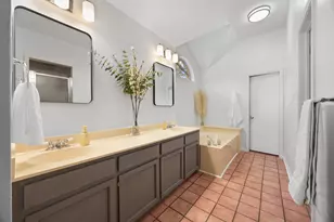 3607 Latimer Dr, Austin, TX 78732 - Photo 18