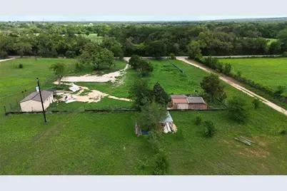 155 Arbuckle Road, Elgin, TX 78621 - Photo 30