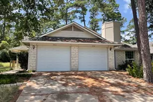 110 N Kanaio Dr, Bastrop, TX 78602 - Photo 1
