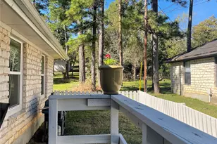 110 N Kanaio Dr, Bastrop, TX 78602 - Photo 14